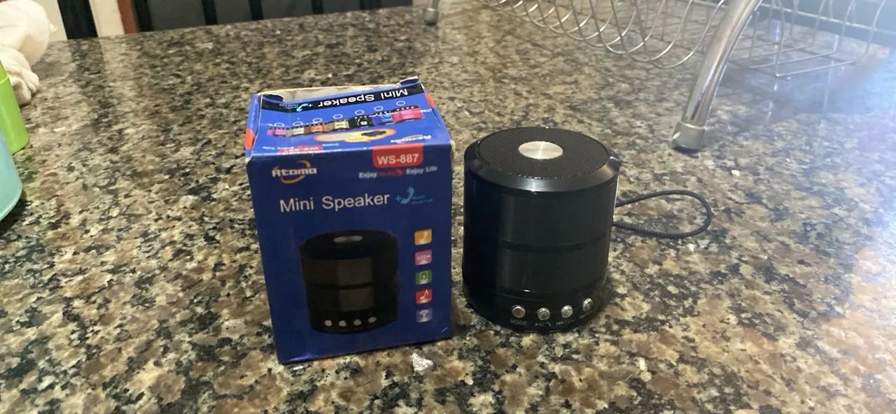 Mini caixinha de som bluetooth 