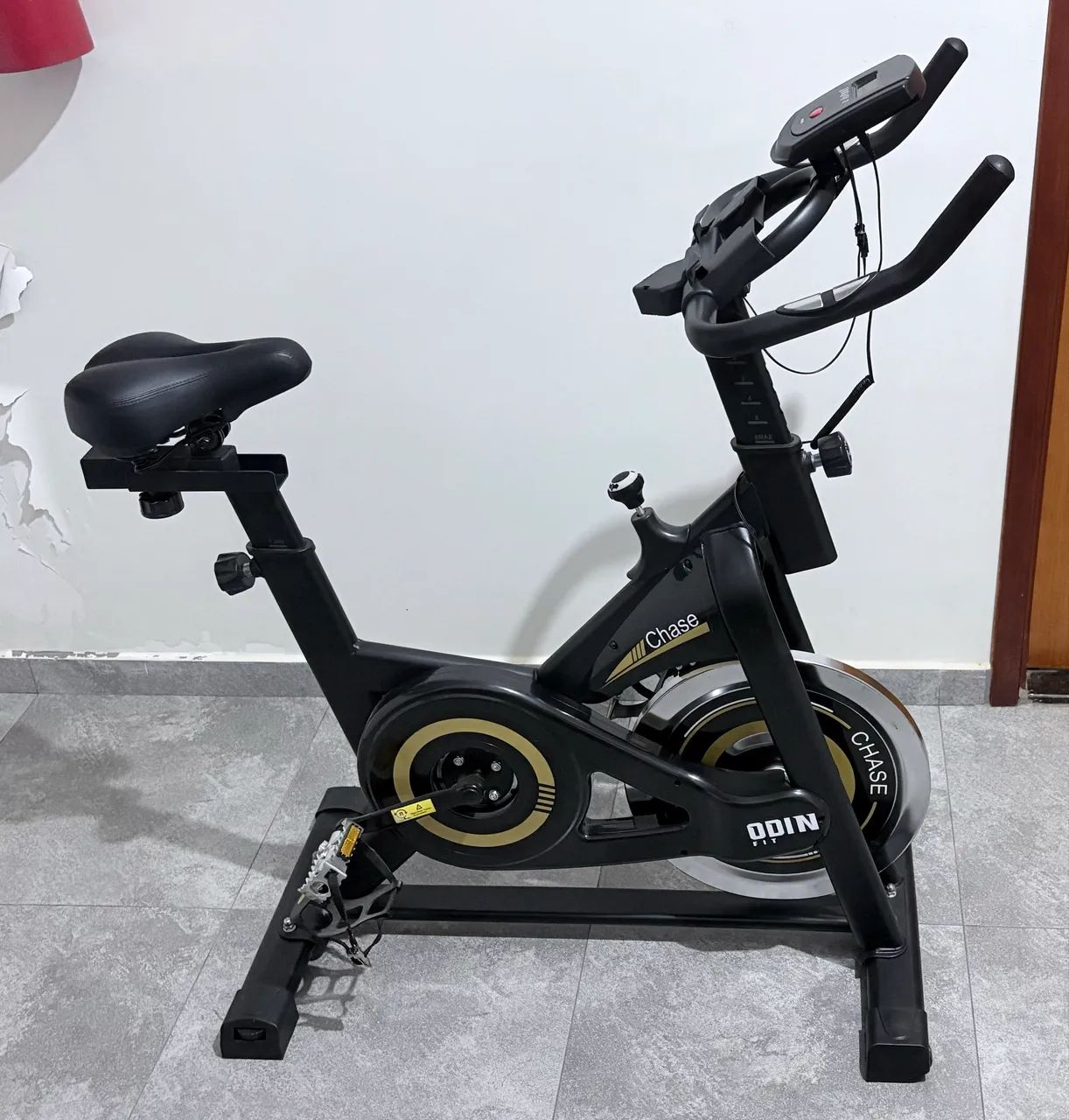 Bicicleta Ergométrica Odin Chase Preta - Foto 3