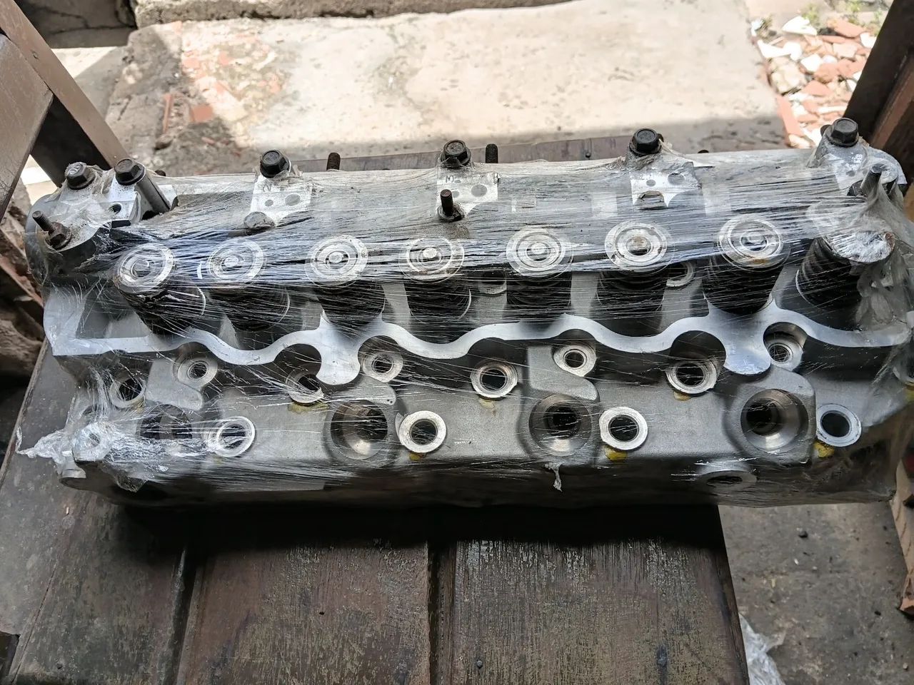 VENDE- SE UM CABEÇOTE SEMINOVO 