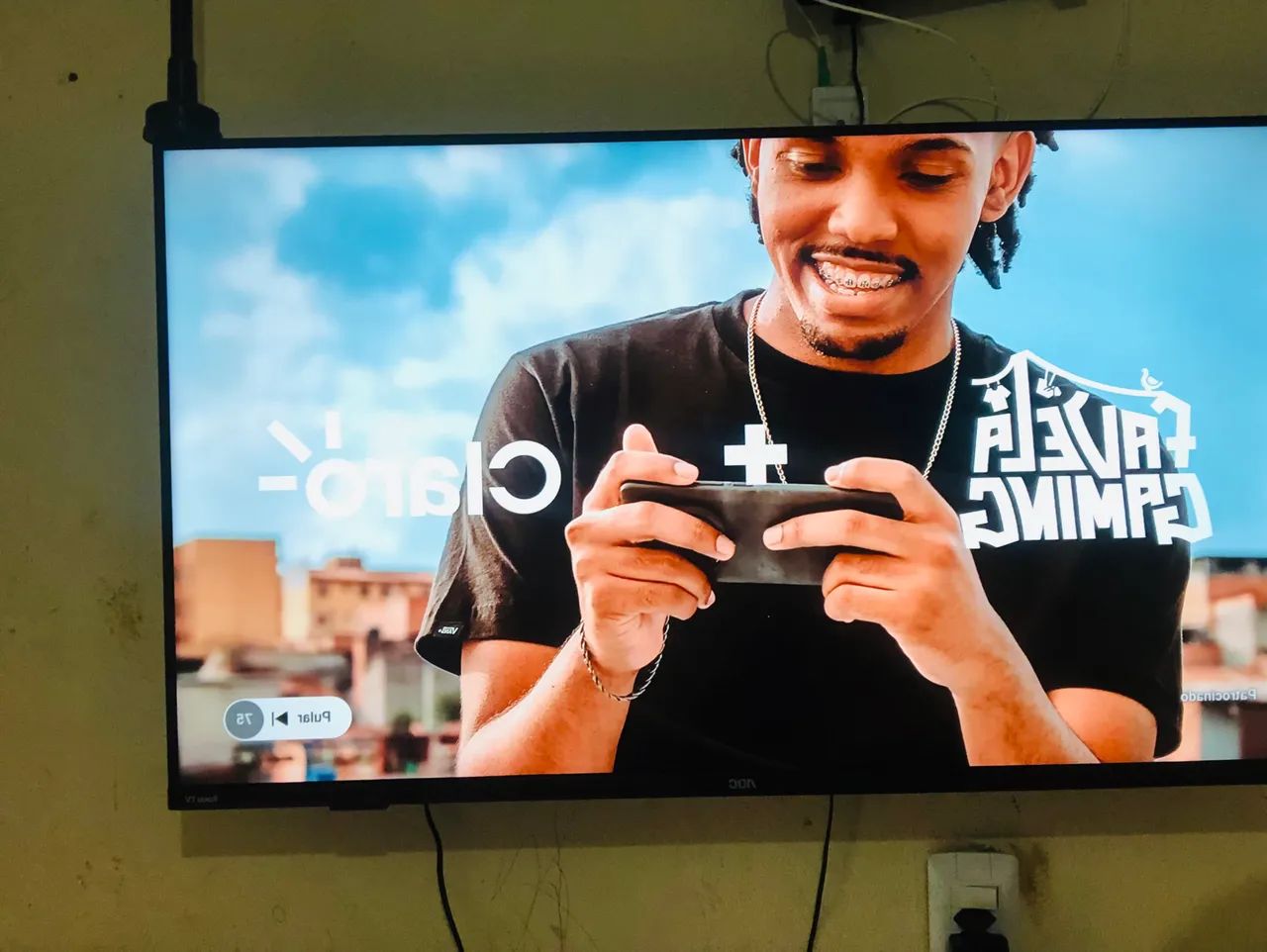 TV AOC Roku  - Foto 2