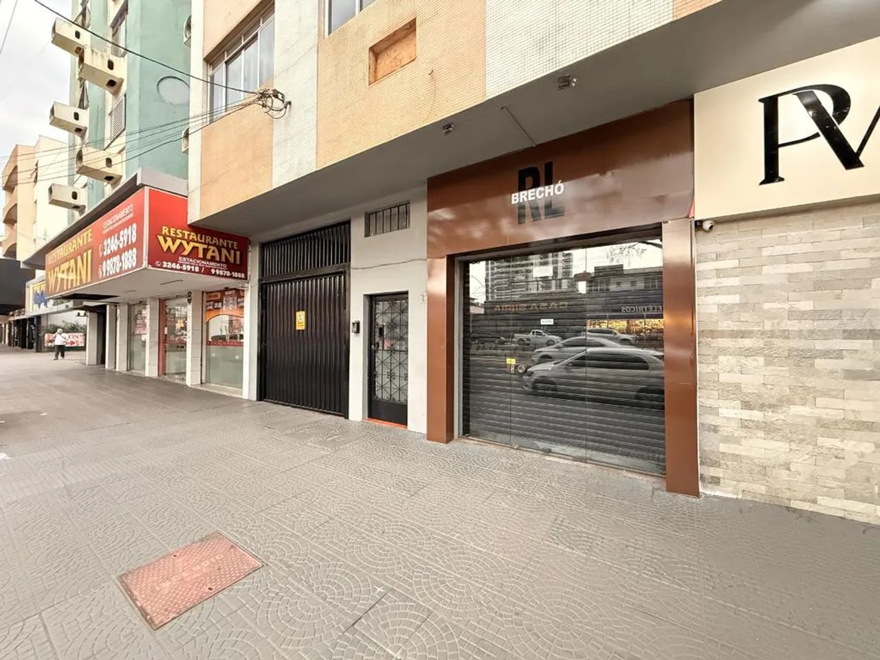 Sala para alugar em Maringá, Zona 03, com 51.9 m², Normândia