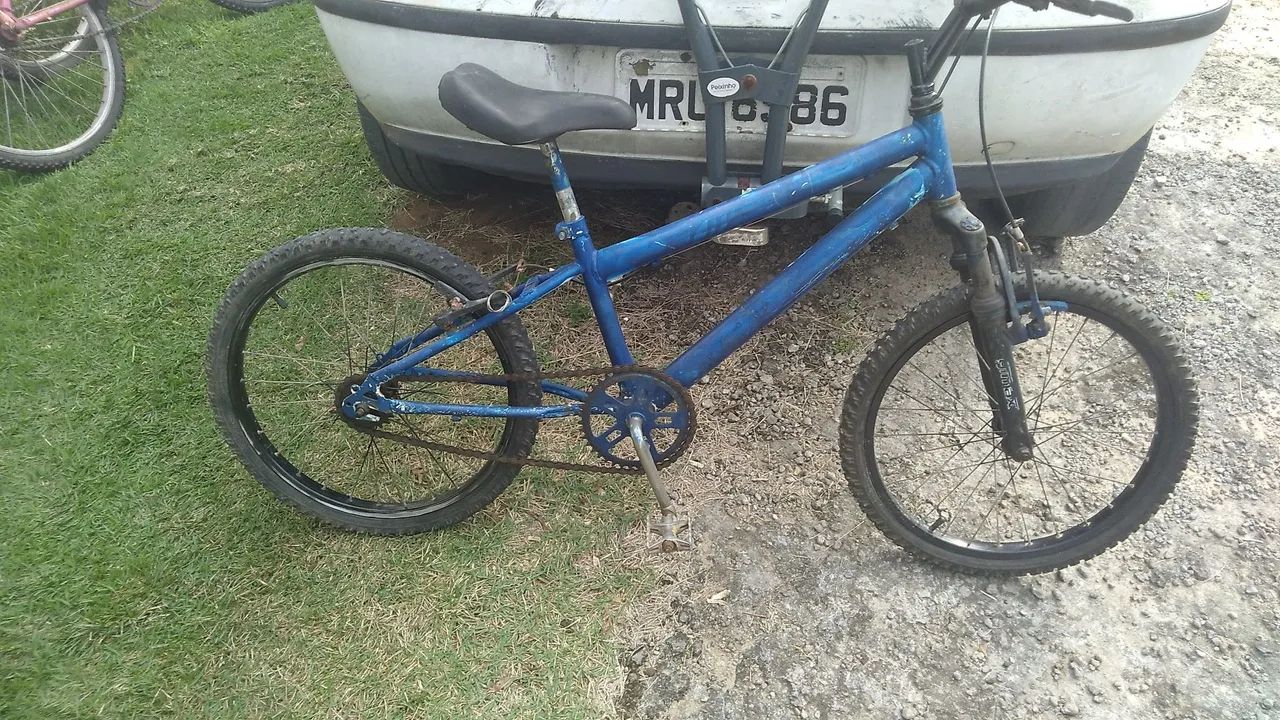 Vendo bicicleta aro 20 tratar Sergio *