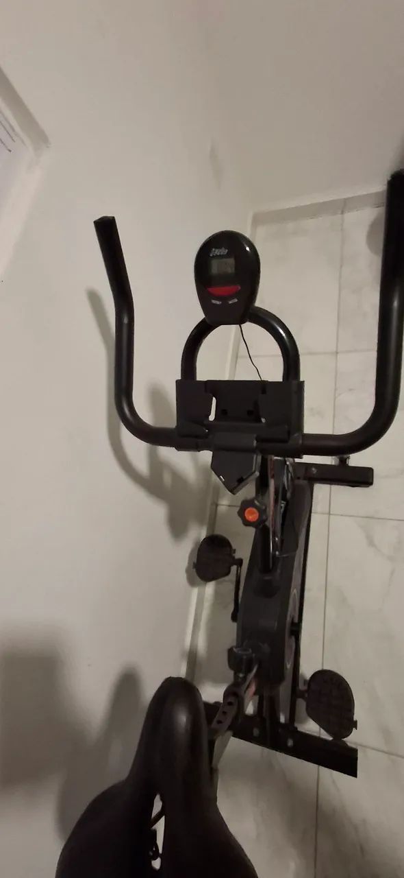 Bicicleta ergométrica - Foto 3