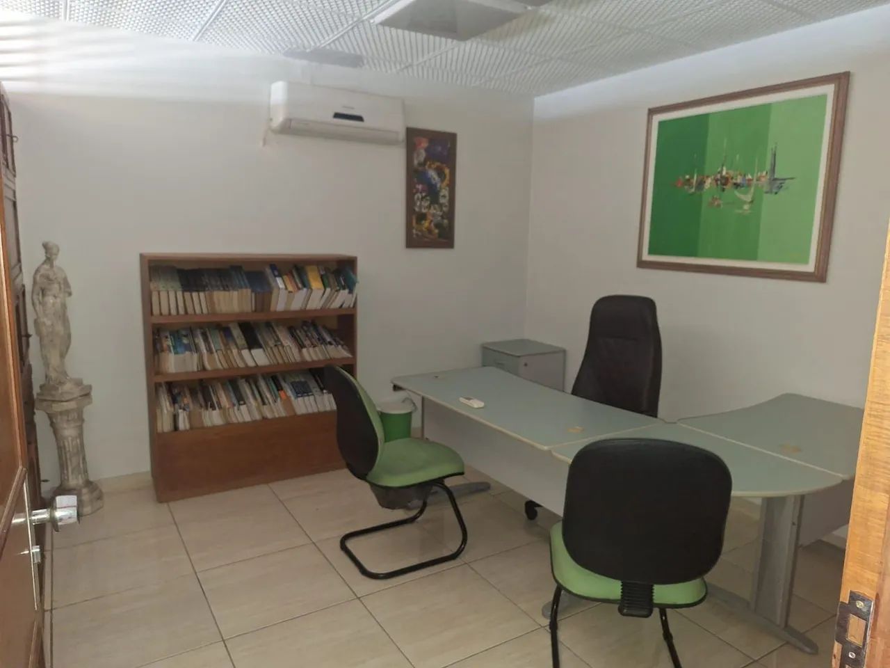 Vendo conjunto de mesa para escritório 