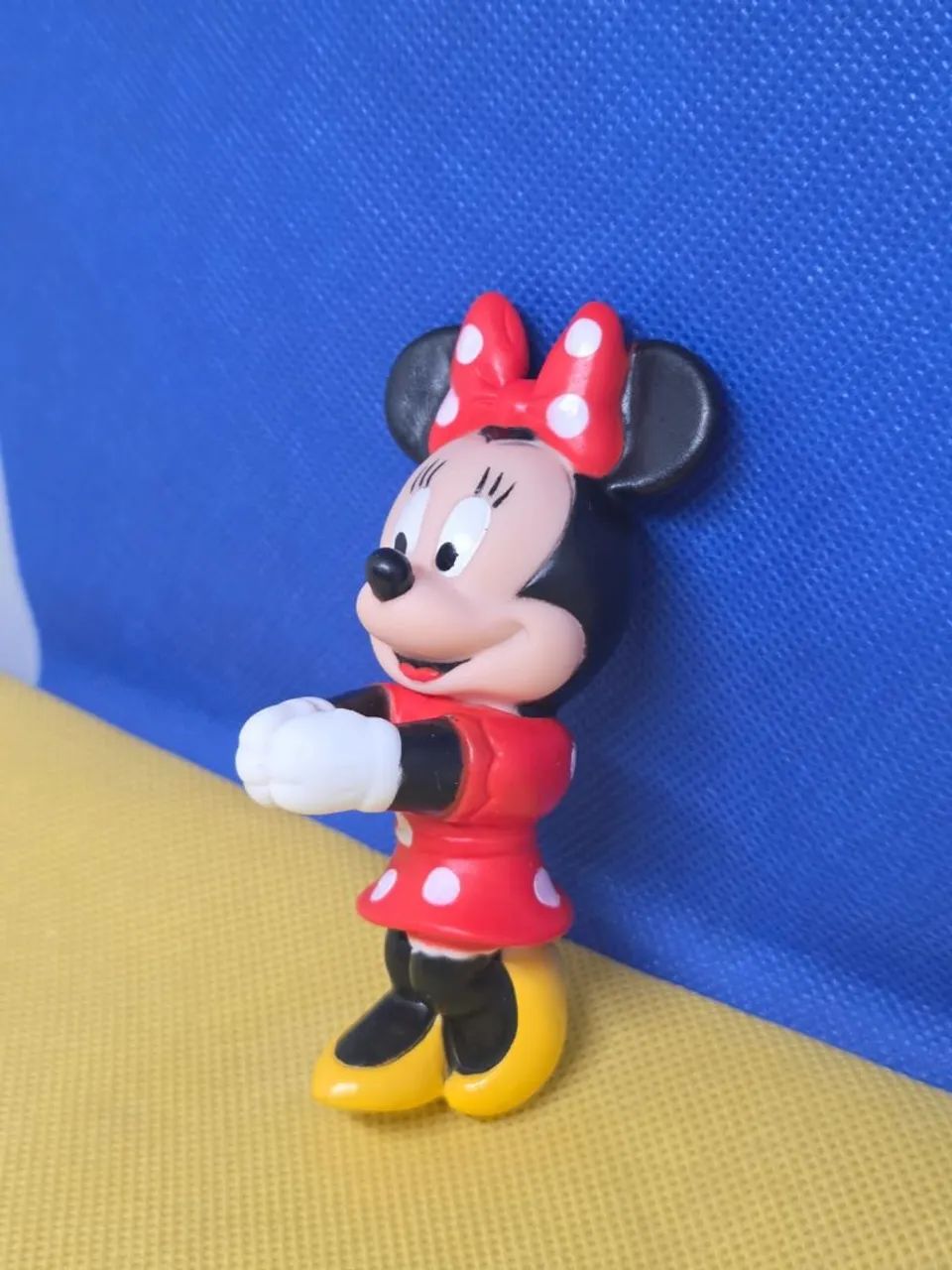 Boneca agarradinho Minnie Mouse original  - Foto 3