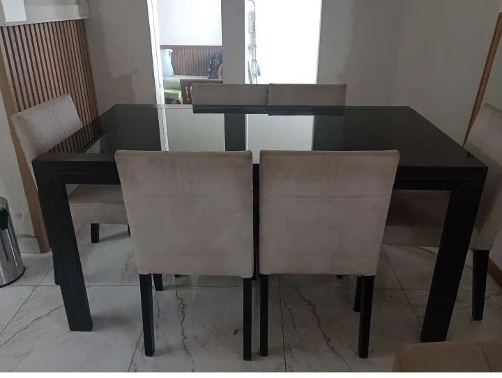 Mesa com 6 cadeiras 160./90 - Foto 2