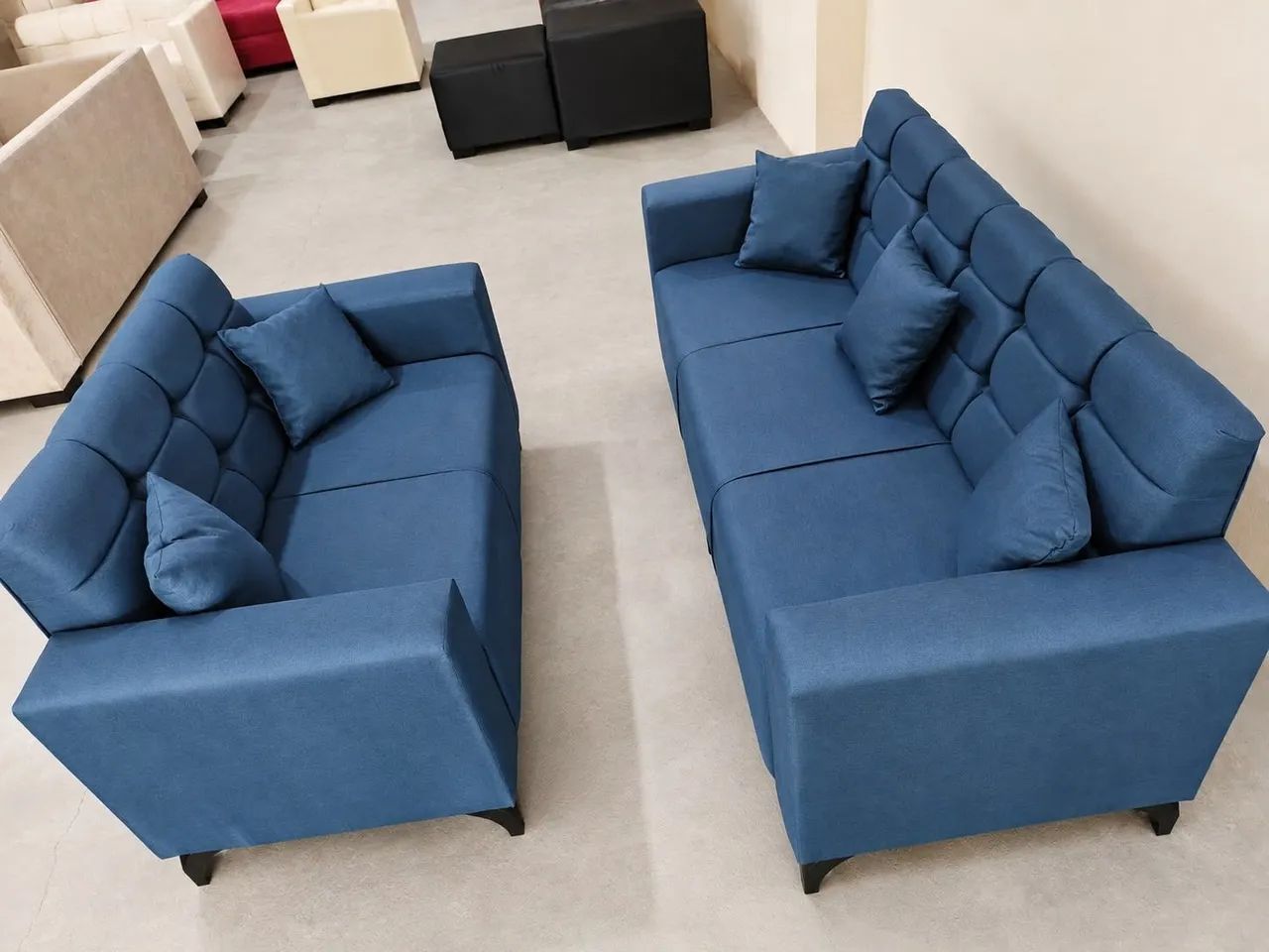SOFÁ 2/3 LUGARES NOVO<br><br>ALMOFADAS EXTRAS TECIDO LINHO - Foto 4