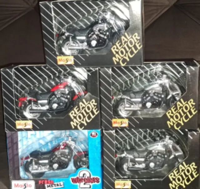 Kit Miniatura Yamaha V-Max 1:18 - Foto 2