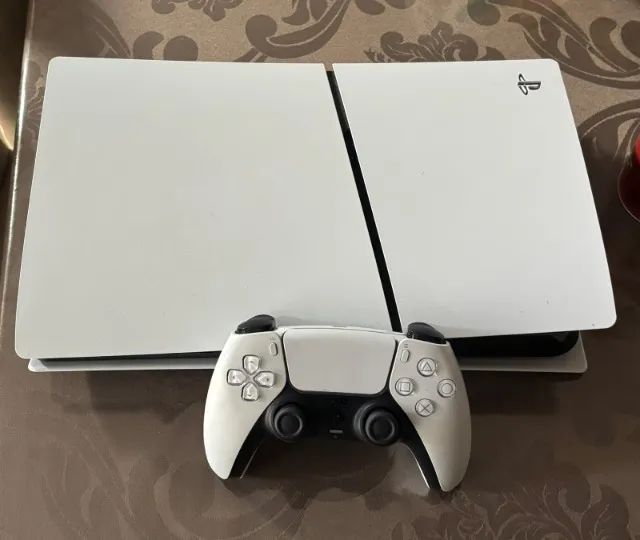 PLAYSTATION 5