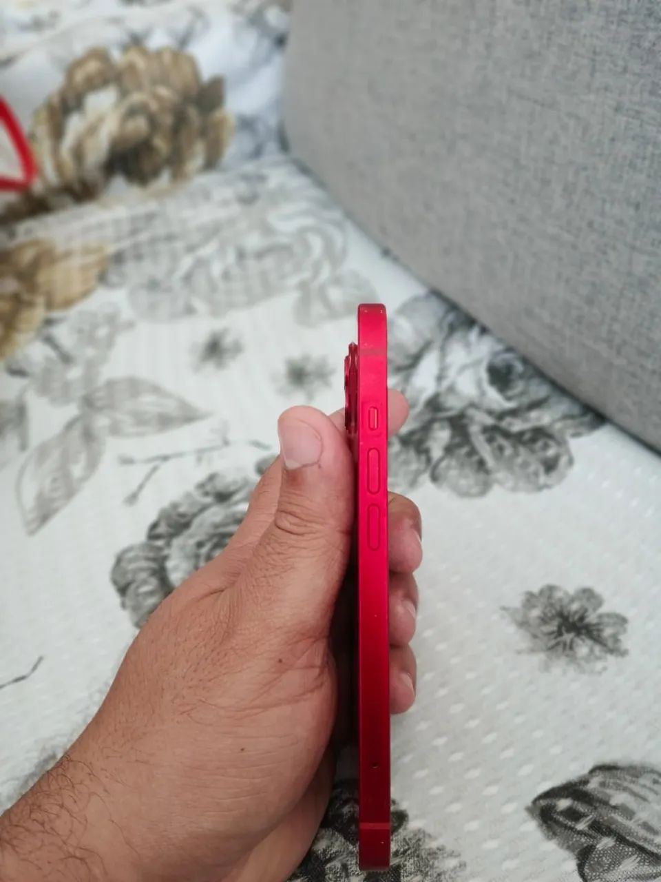iPhone 13 RED 128 gigas