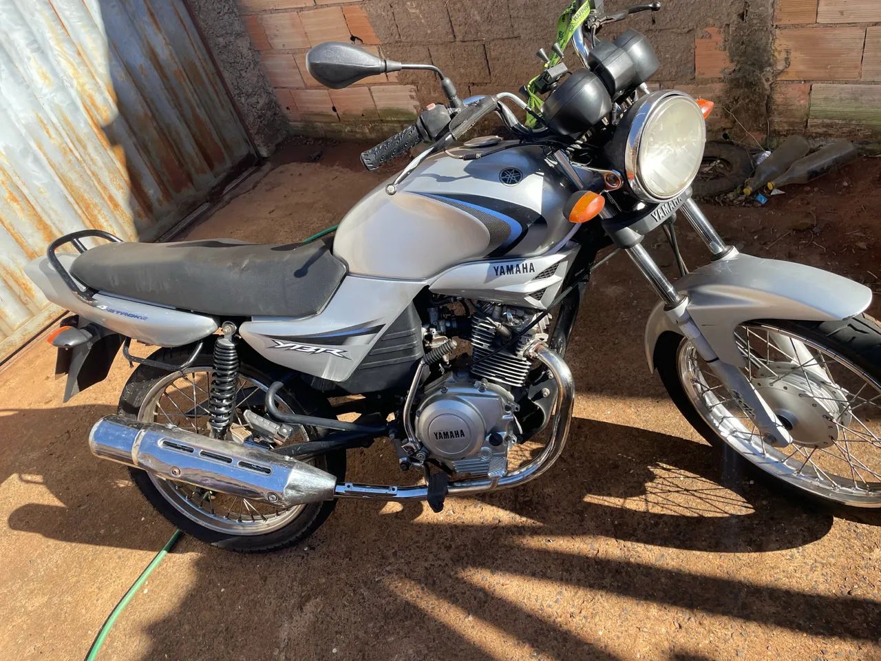 YBR 125 2008 - Foto 2