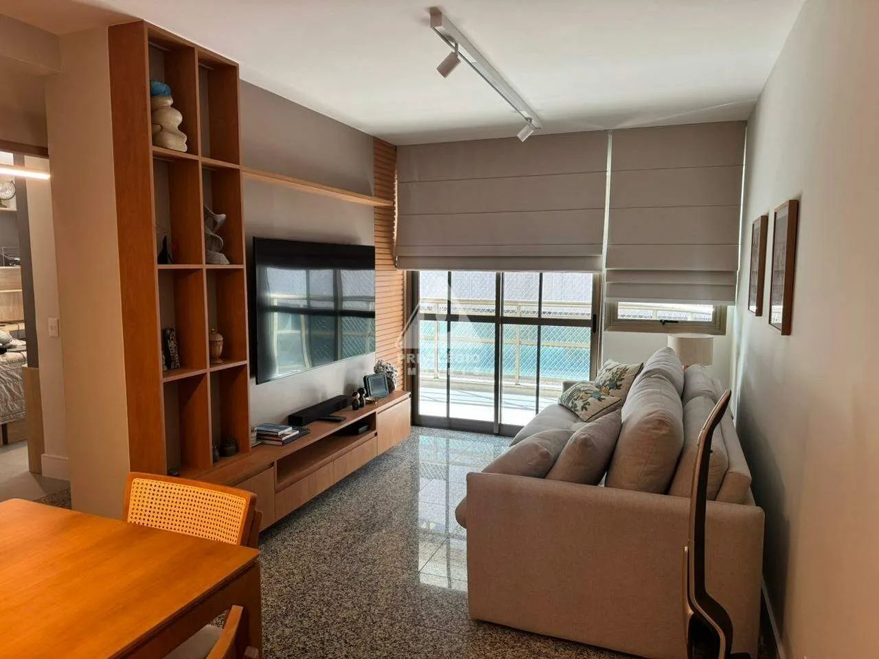 Apartamento com 3 quartos, sendo 1 suíte com dependência completa e 2 vagas em Botafogo. I - Foto 2