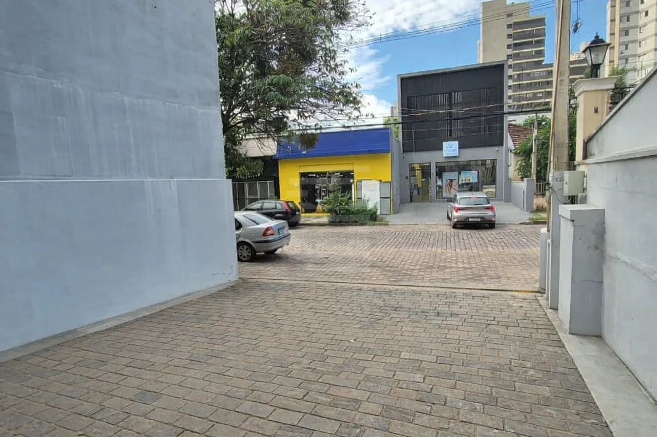Casa Comercial no Cambuí PARA LOCAÇÃO - Foto 2