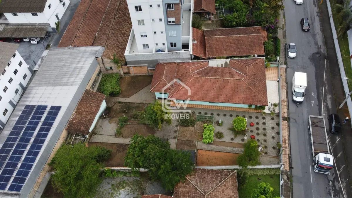 Terreno Comercial com Área Total de 973m² em Jaraguá do Sul, SC