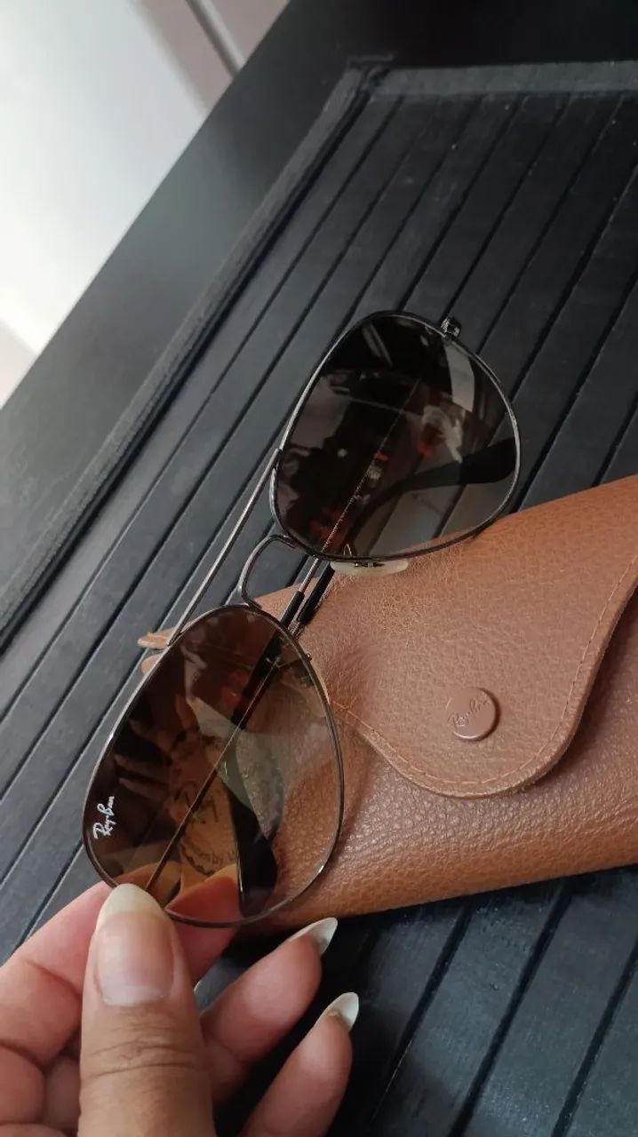 óculos de sol Ray-Ban do modelo Aviador. - Foto 2