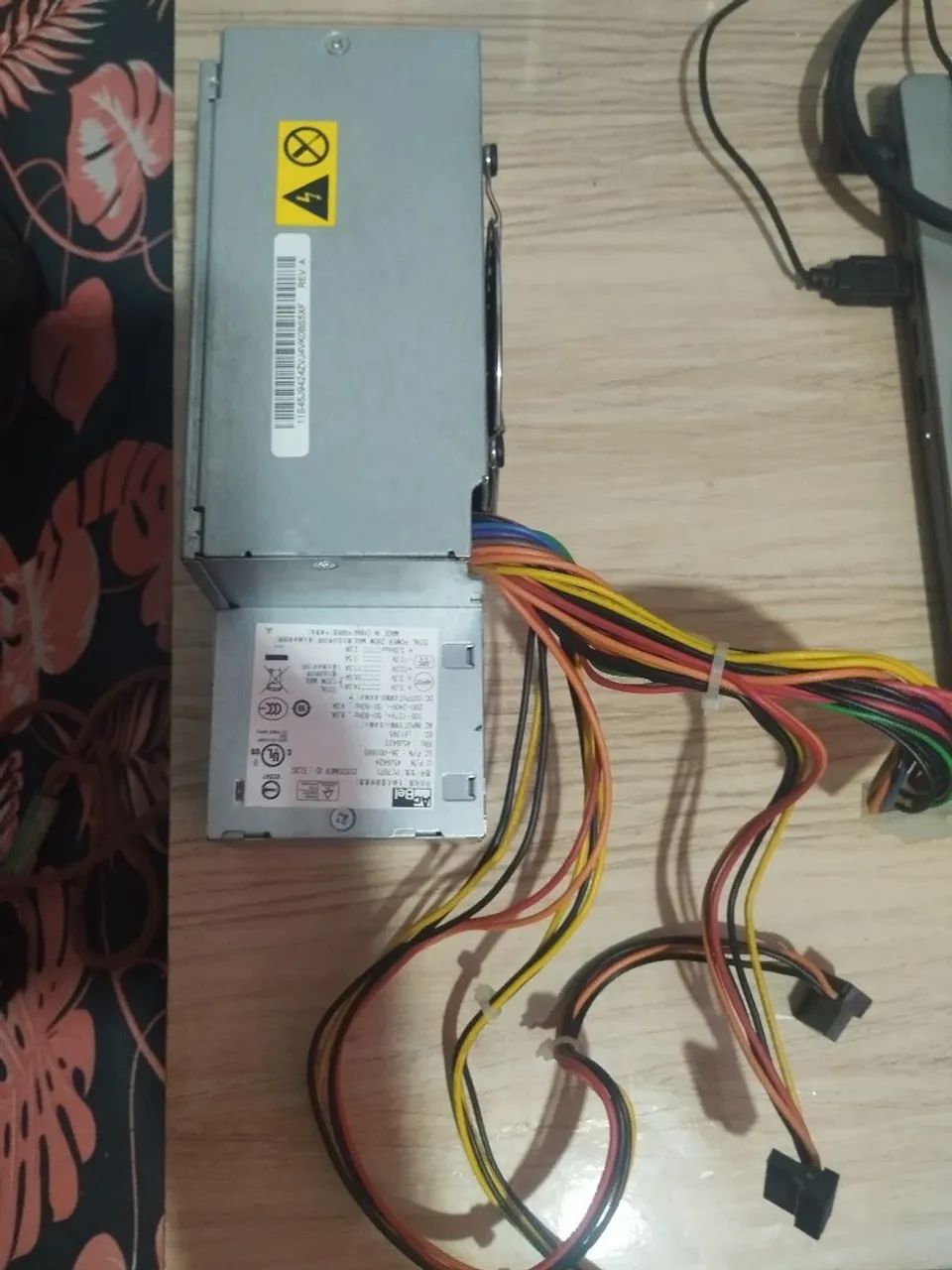 Fonte atx para pc thinkcentre  - Foto 3