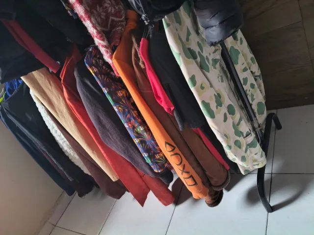 Lote de Roupas - Foto 3