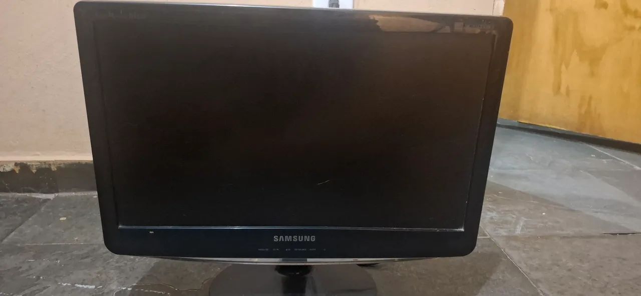 Monitor sansung 19" (polegadas) Funcionando funcionando HD