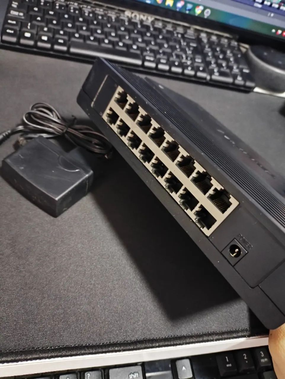 SWITCH TP-LINK 16 PORTAS TL-SF1016D - REDE ETHERNET - Foto 2