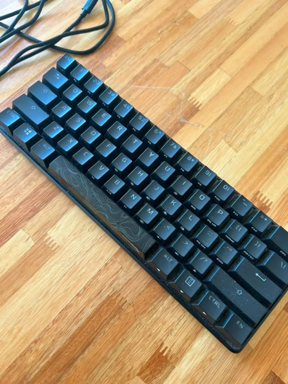 Teclado Hyperx Alloy 60% - Foto 2