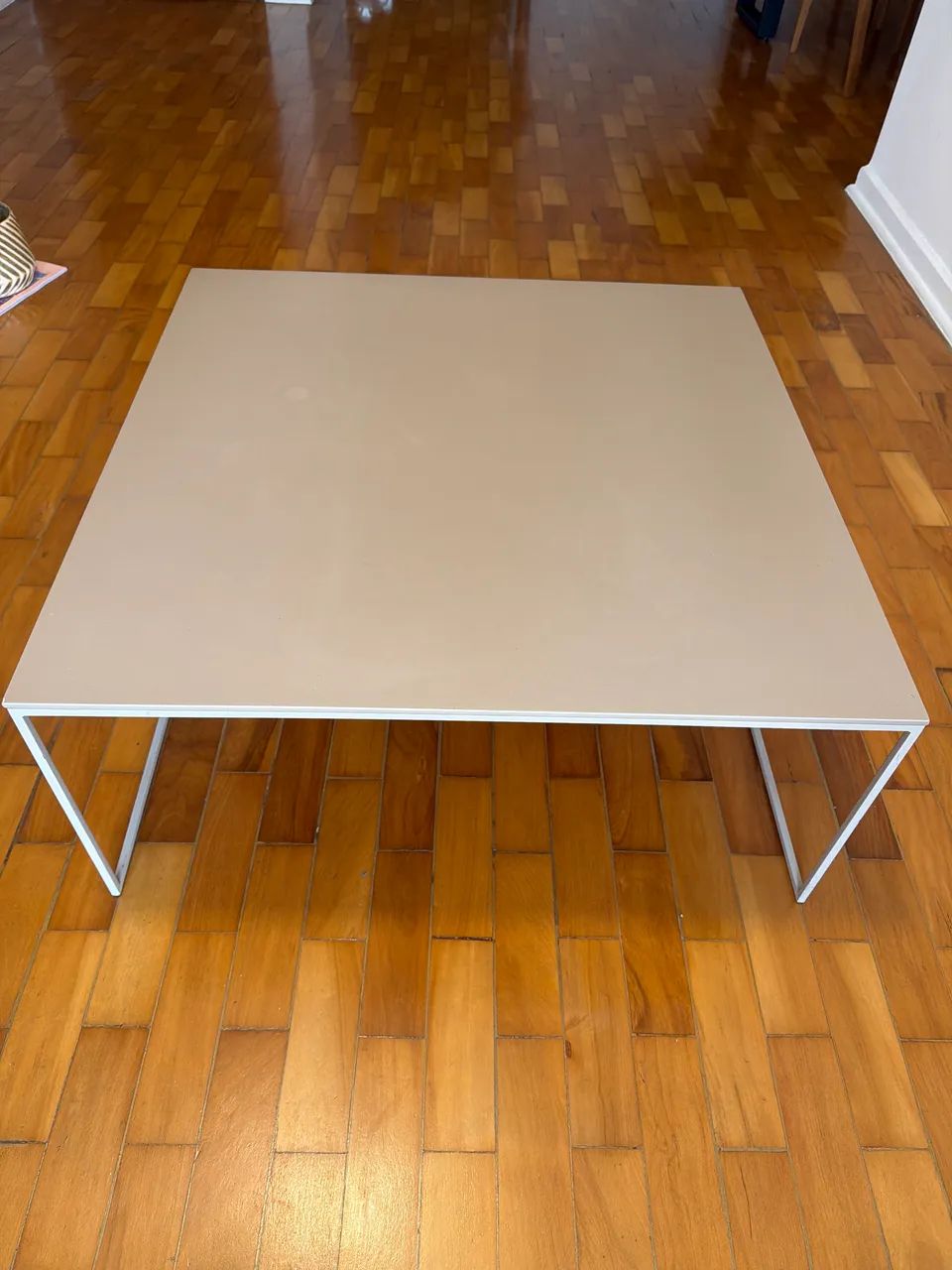 Mesa de centro Slim -  LIDER INTERIORES (usada) 