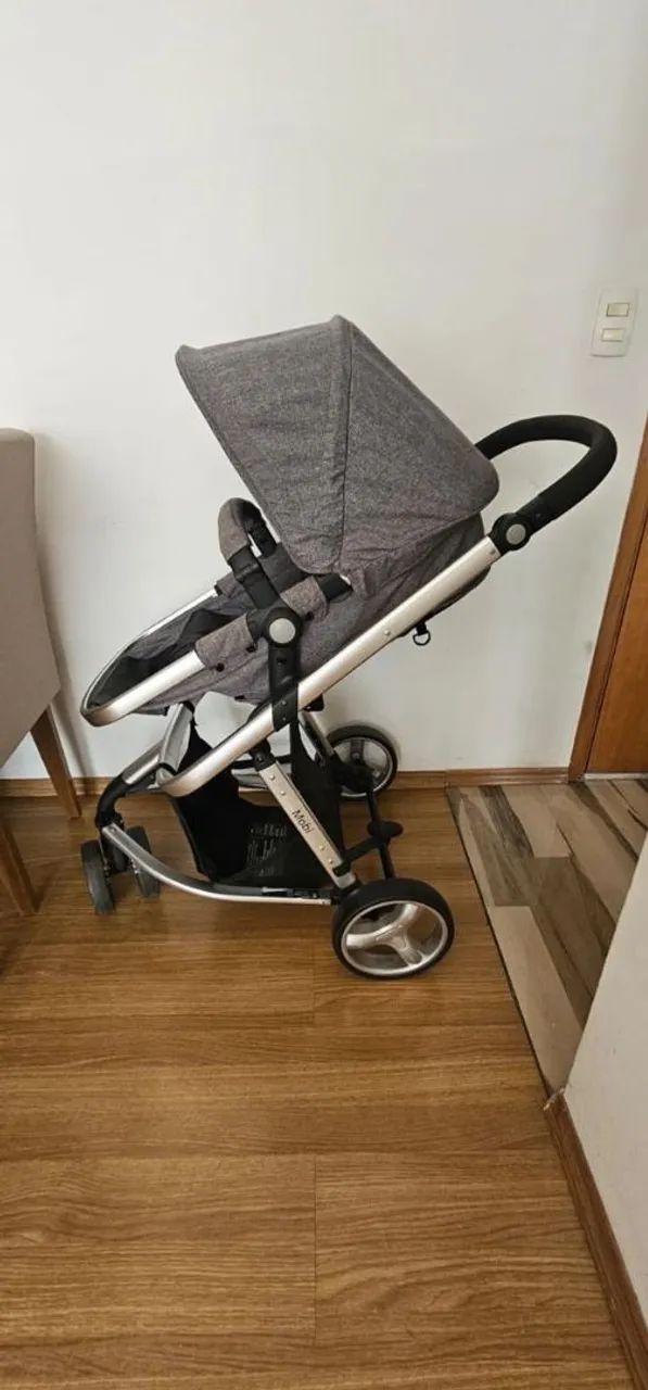 Carrinho de Bebê da Safety 1st com bebê conforto - Foto 3