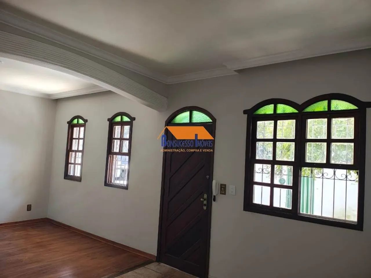 casa de 4 quartos, Bairro Serrano em Belo Horizonte - Foto 2