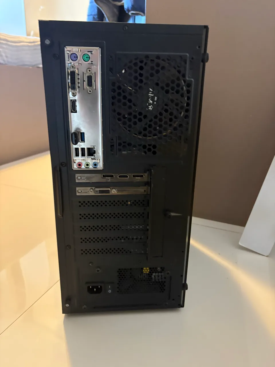 Dell XPS 8700 | i7 + 32GB RAM | SSD 128GB - Computadores e