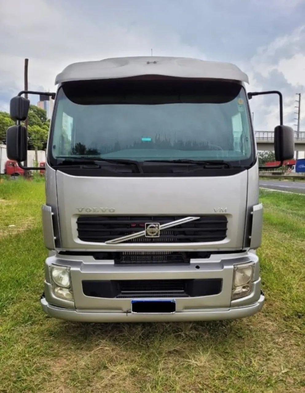 Volvo VM 260 8x2  2011 Caçamba - Foto 3