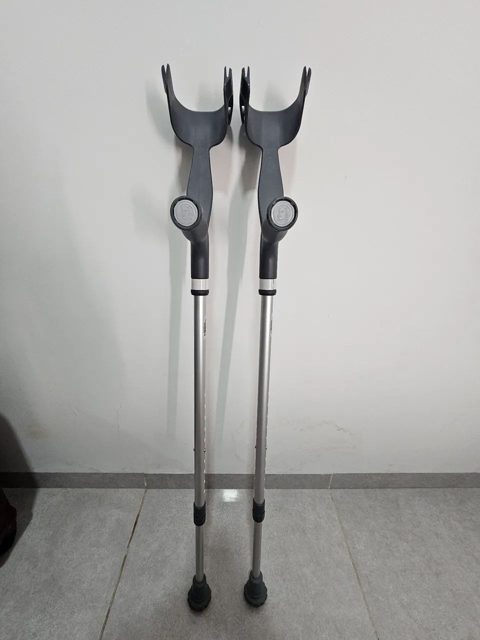 Par Muleta Canadense Fixa Alumínio Regulável 130kg 