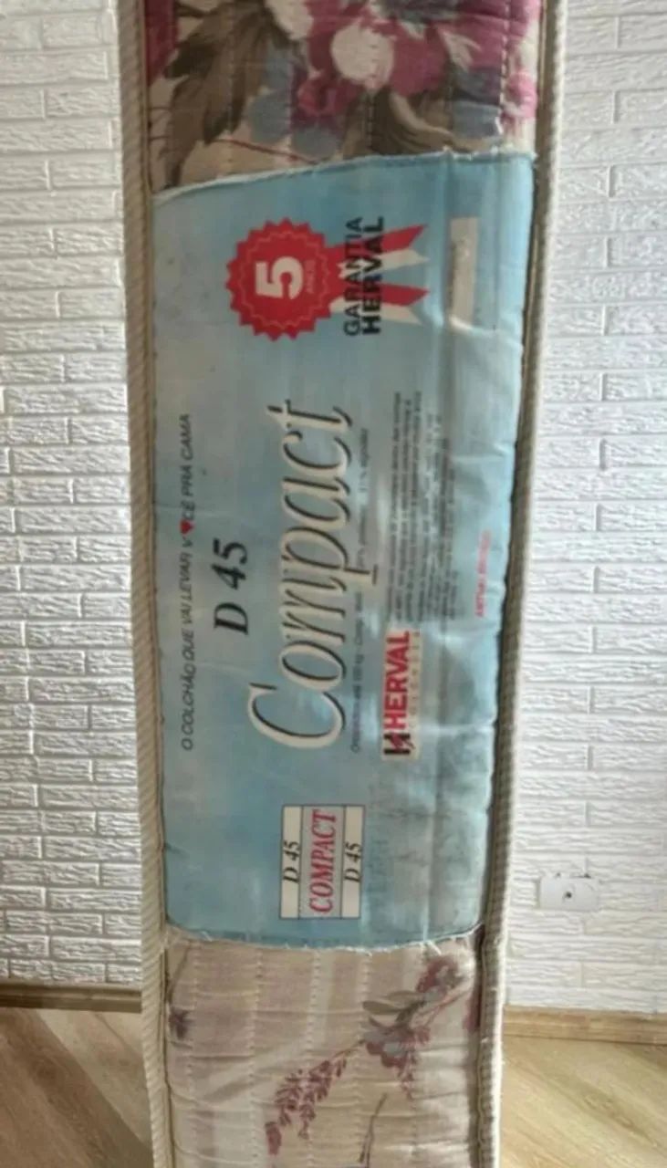 Colchão Casal Herval Compact Espuma D45 - Usado - Foto 3