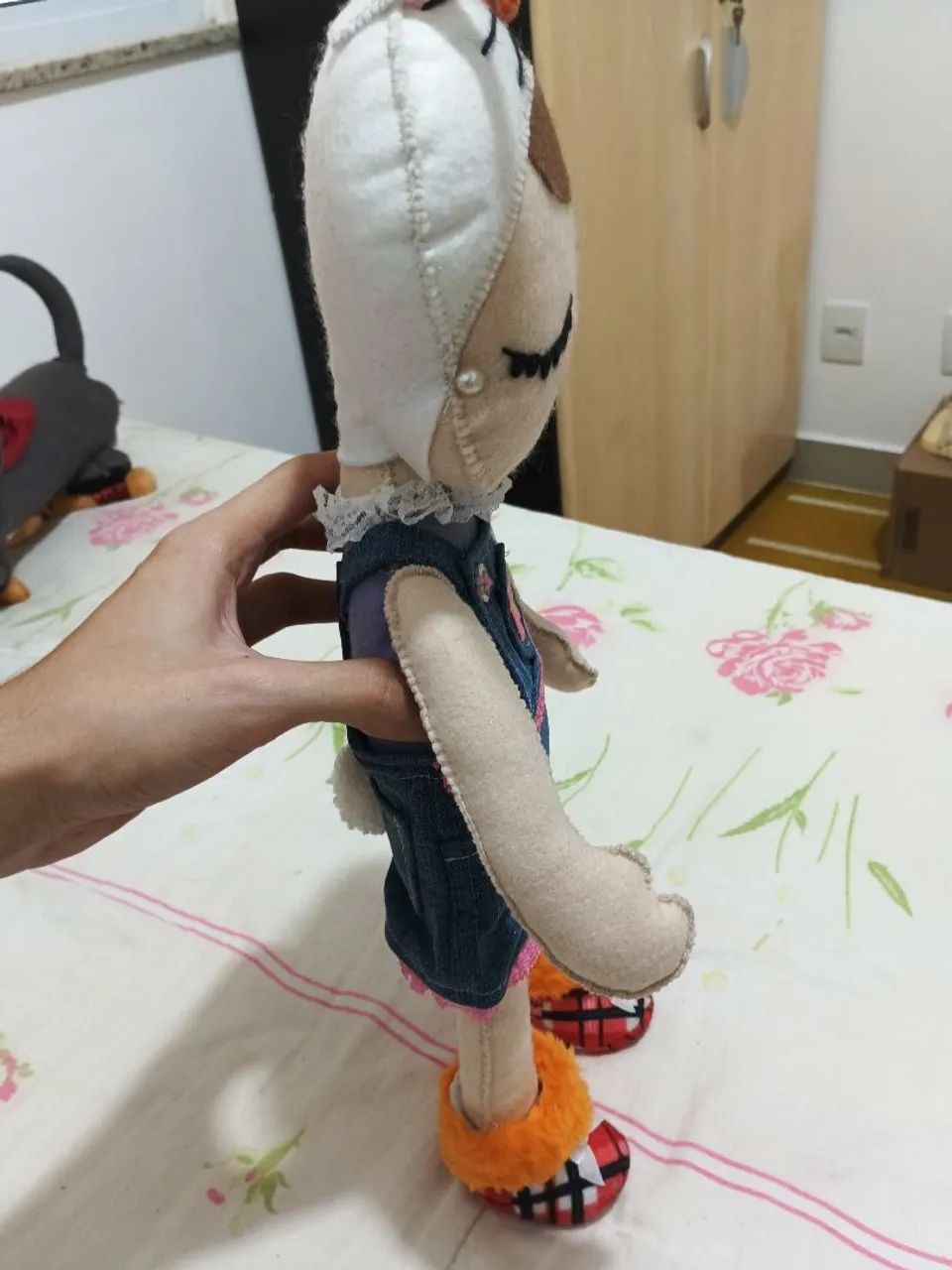 Boneca coelha artesanal (Feltro) - Foto 2