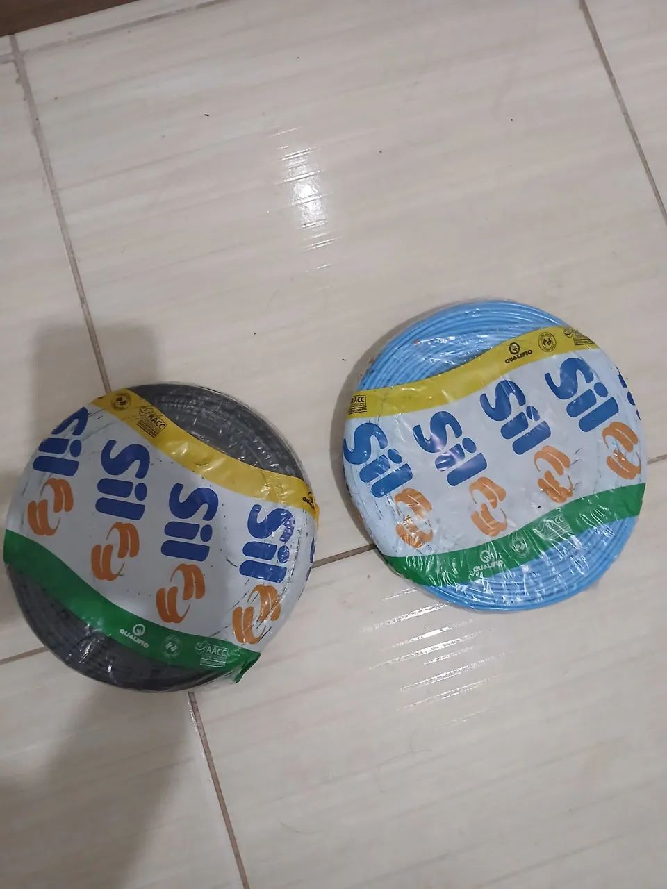 Cabo flexível preto estou vendendo 