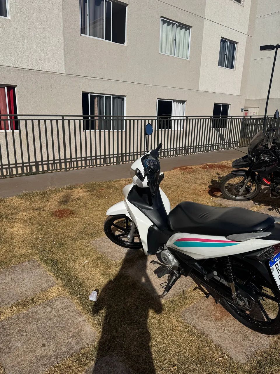 Moto Avelloz - Foto 2