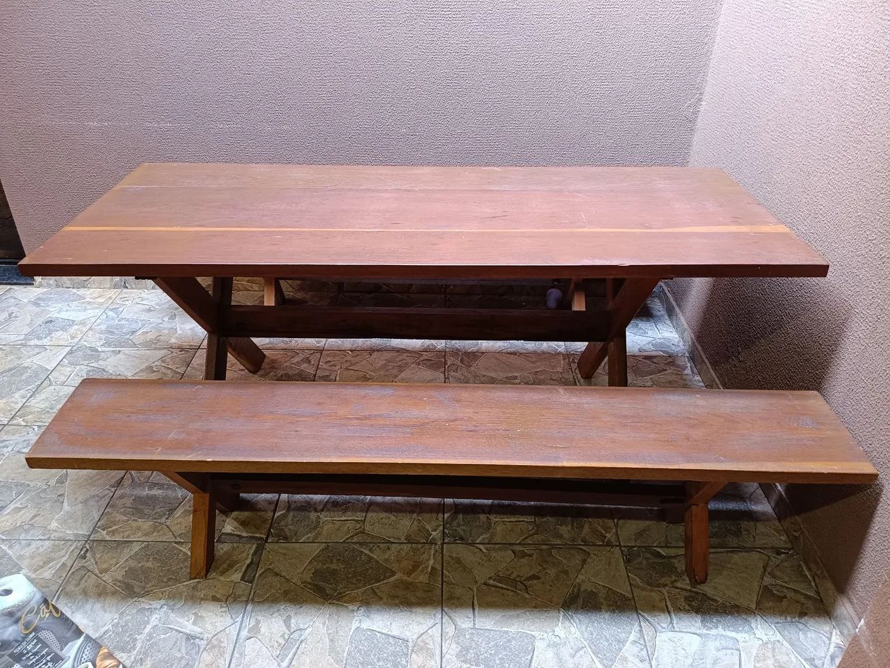 Mesa rústica com bancos - Foto 3