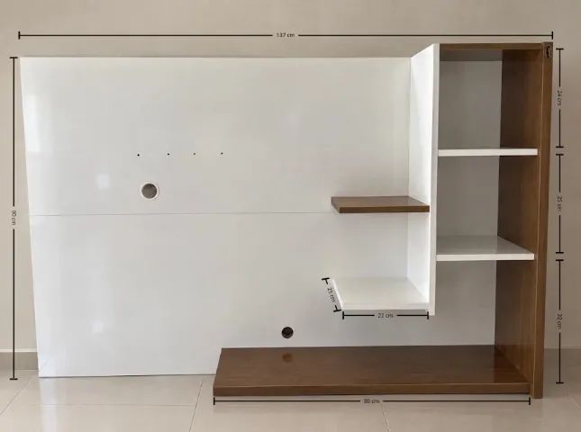 Painel de TV Com Prateleiras Usado Simbal Branco e Amadeirado - Foto 2