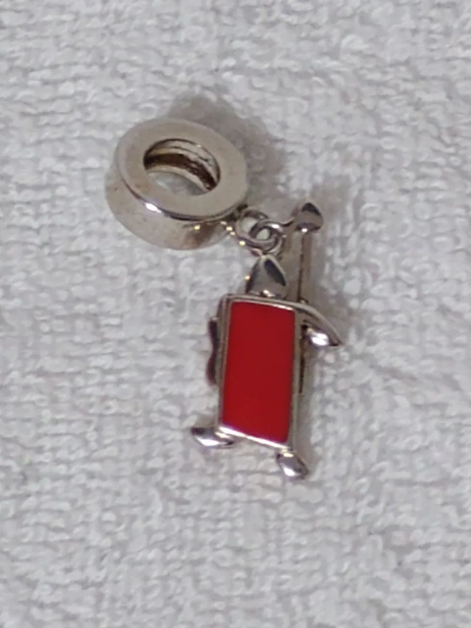 Pingente Guarda de Copas Alice Disney Vivara  - Foto 3