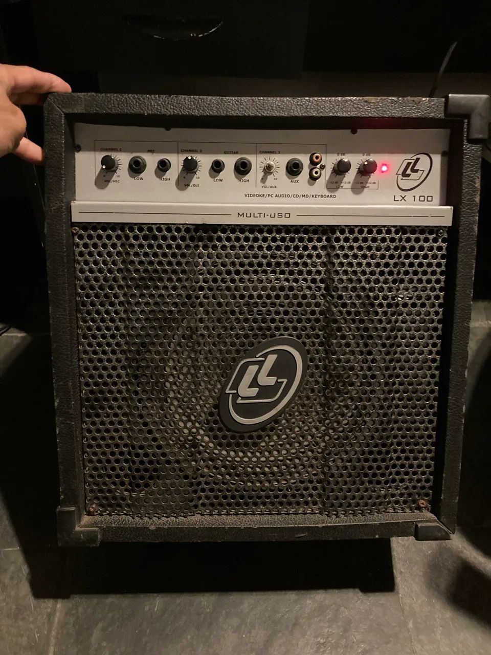Caixa amplificadora LL lx-100