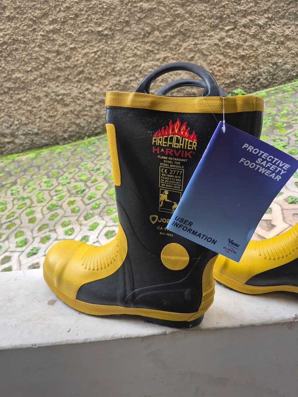 Bota para bombeiro, em borracha de alta resistência 