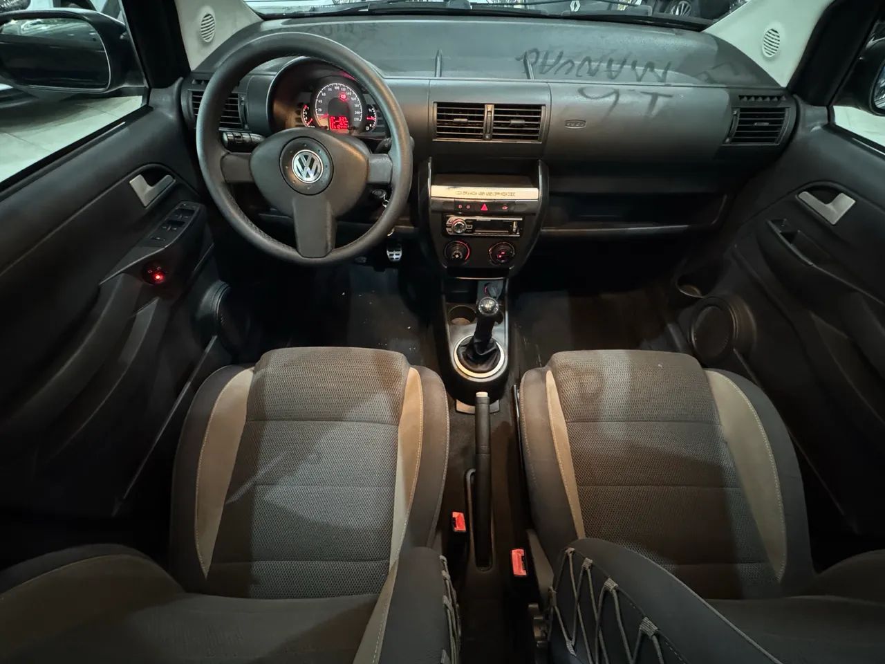 Volkswagen Crossfox 1.6 MI Total Flex 8V 5P 2009 - Foto 9