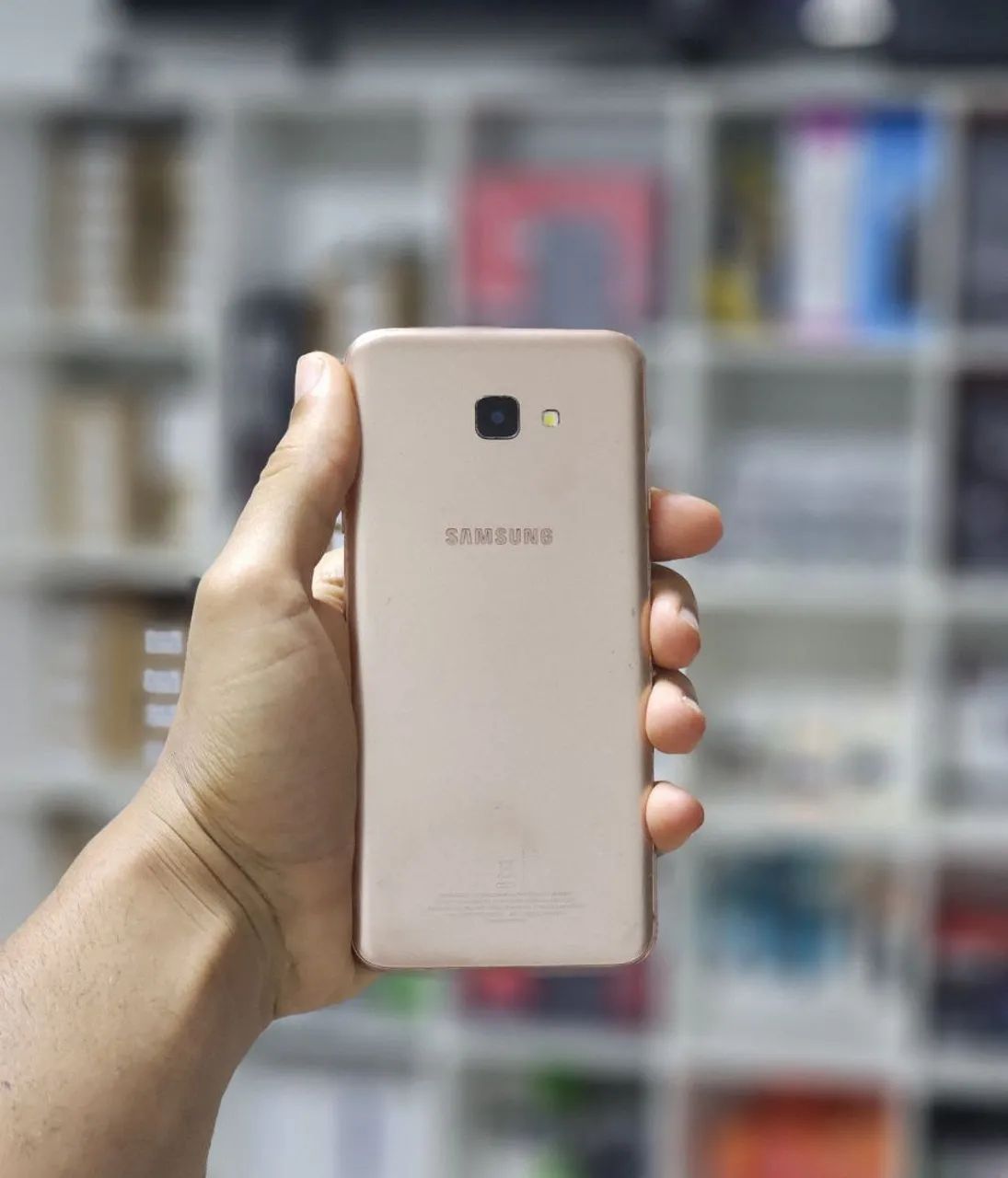 Samsung  J4 core 16GB - Foto 3
