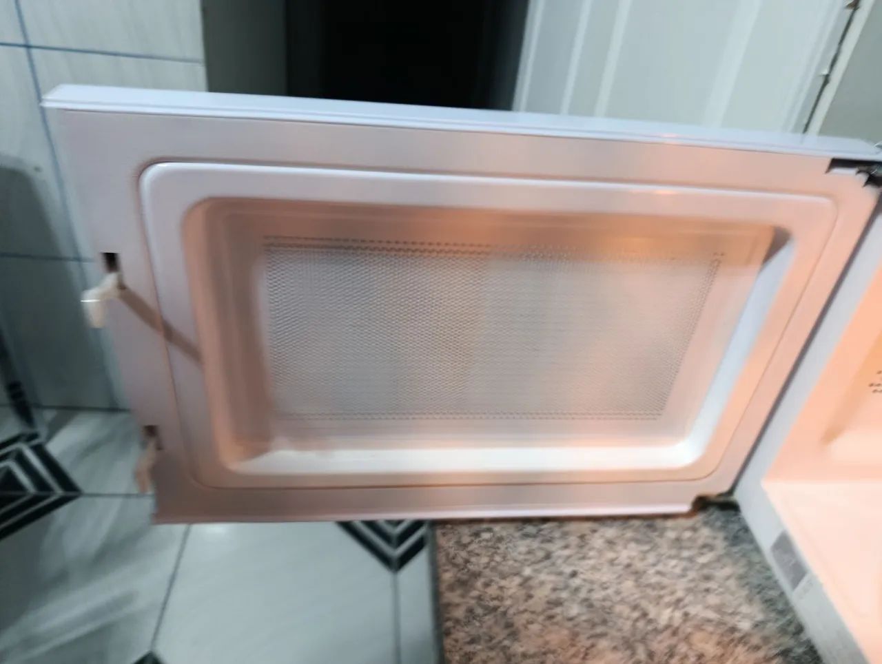 Microondas Eletrolux 20Litros - Foto 5