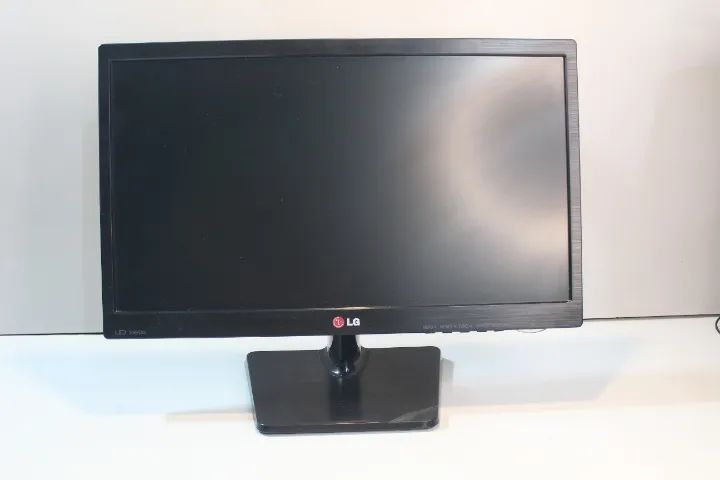 Monitor LG 20" LED