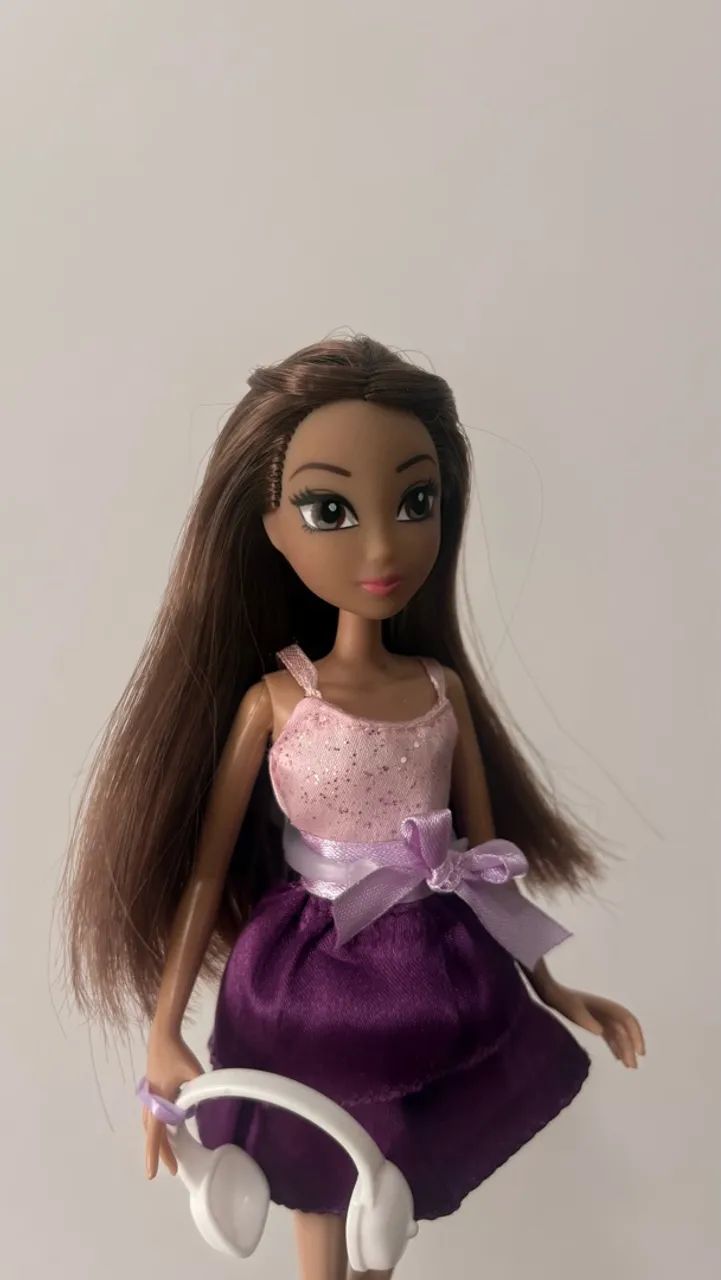 Boneca Violetta Disney  - Foto 2