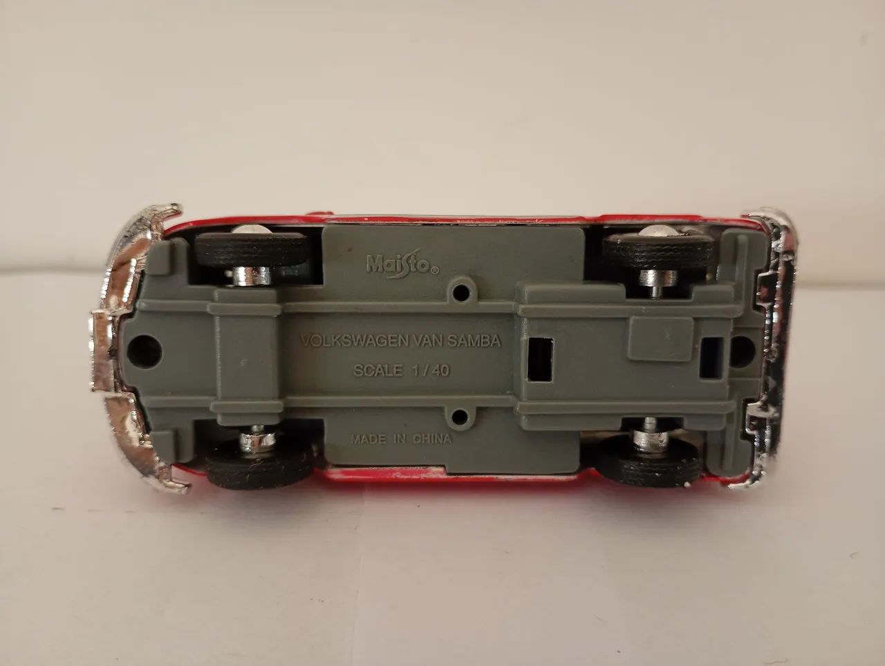 Maisto - Miniatura VW Kombi  - Foto 5