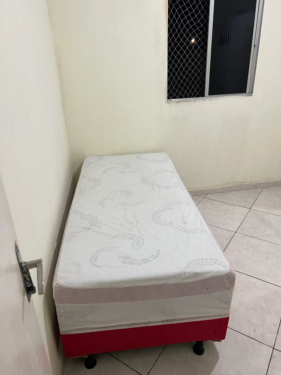 VENDO CAMA BOX (solteiro) - Foto 3
