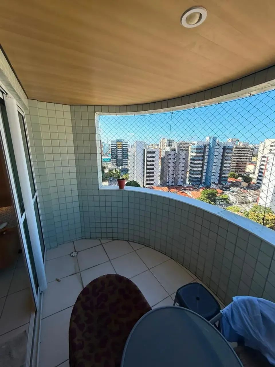 Alugo Apto com 4 quartos sendo 3 suítes mobiliado na Ponta Verde - Foto 4