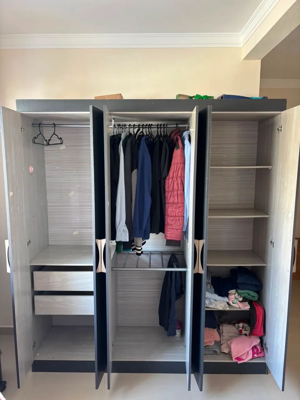 Guarda roupa solteiro