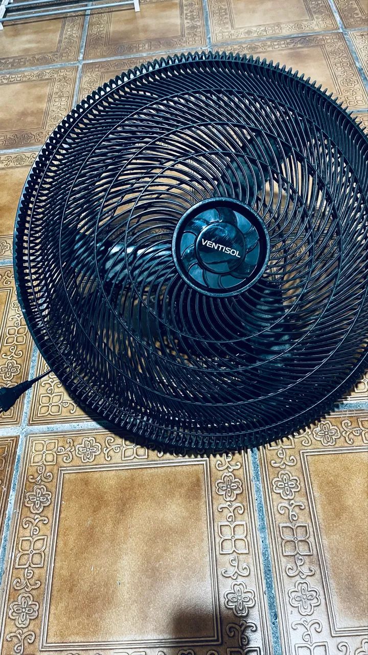 Ventilador parede 60 cm. 180 reais. - Foto 2