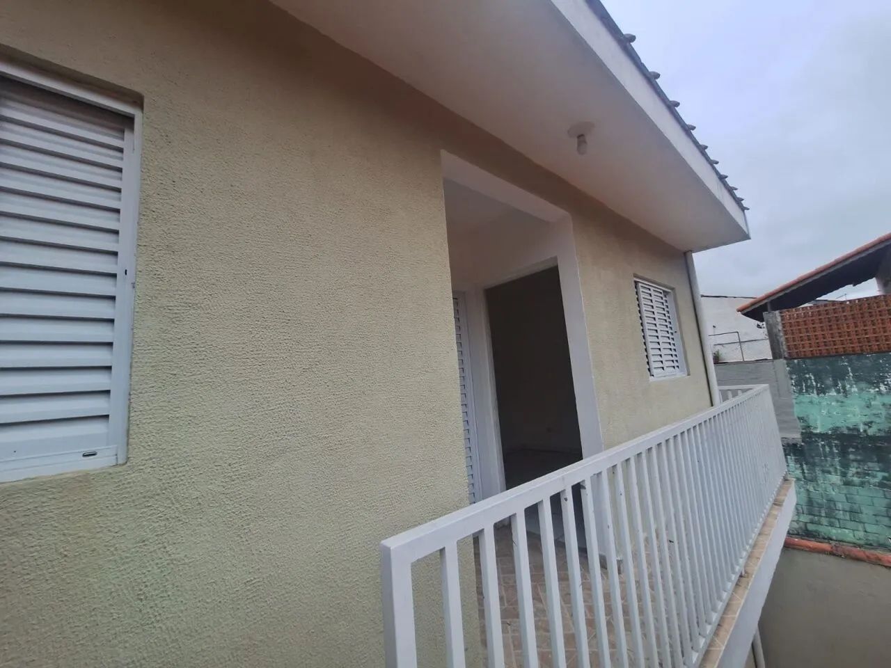 CASA TERREA COM 3 QUARTOS E 1EDICULA FL26 - Foto 3